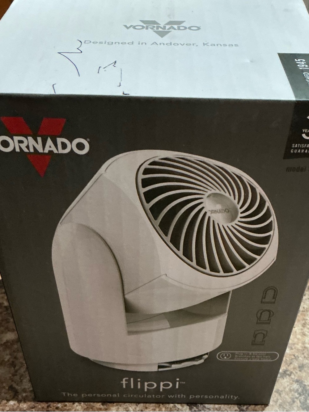 Vornado Flippi Personal Air Circulator - White